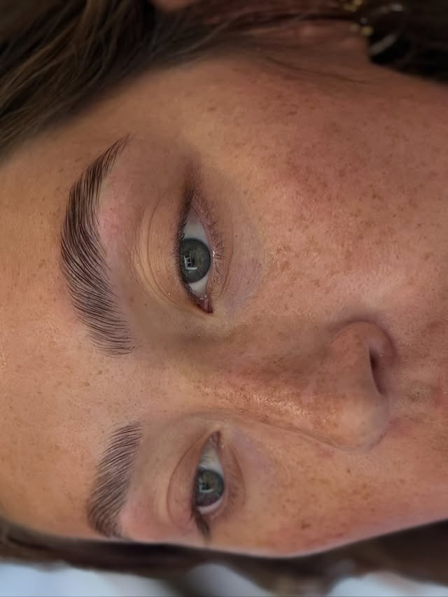 Freshly shaped brows from Doll Me Up Beauty